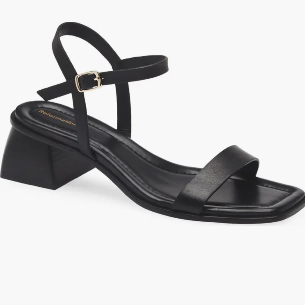 Reformation Stephanie Sandal